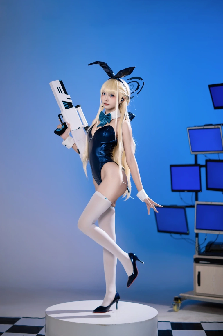 《小时兔女郎》｜艾西Aiwest · 34张写真
