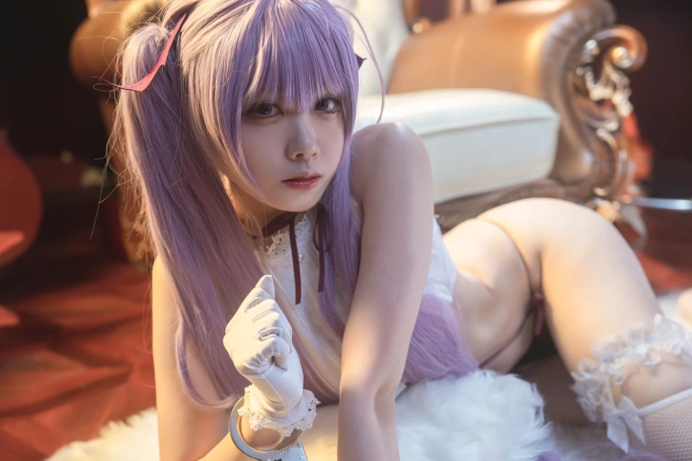 《笨拙的小恶魔》｜安食Ajiki · 41张写真