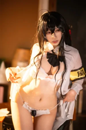 《碧蓝航线 大凤JK》｜安食Ajiki · 40张写真