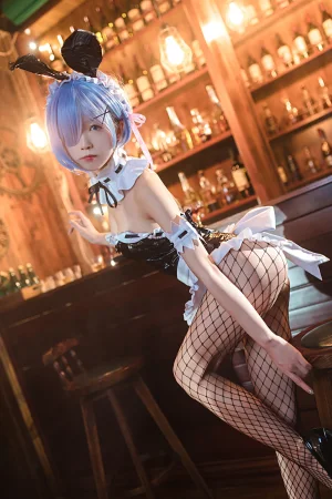 《蕾姆 兔女郎》｜水淼Aqua · 16张写真