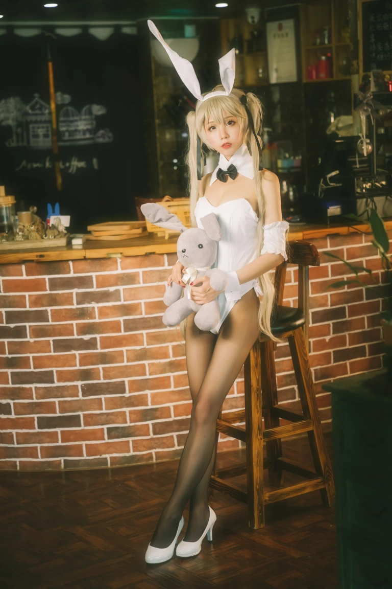 《穹妹兔女郎》｜水淼Aqua · 9张写真