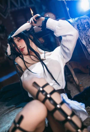 《雅儿贝德》｜水淼Aqua · 90张写真