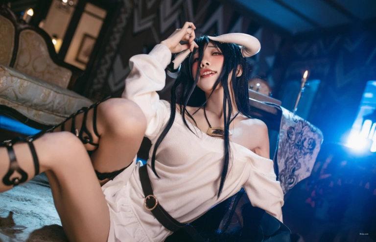 《雅儿贝德》｜水淼Aqua · 90张写真