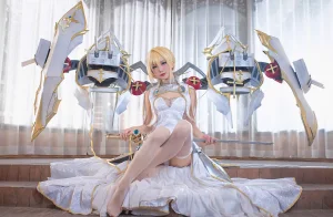 《圣女贞德》｜水淼Aqua · 40张写真