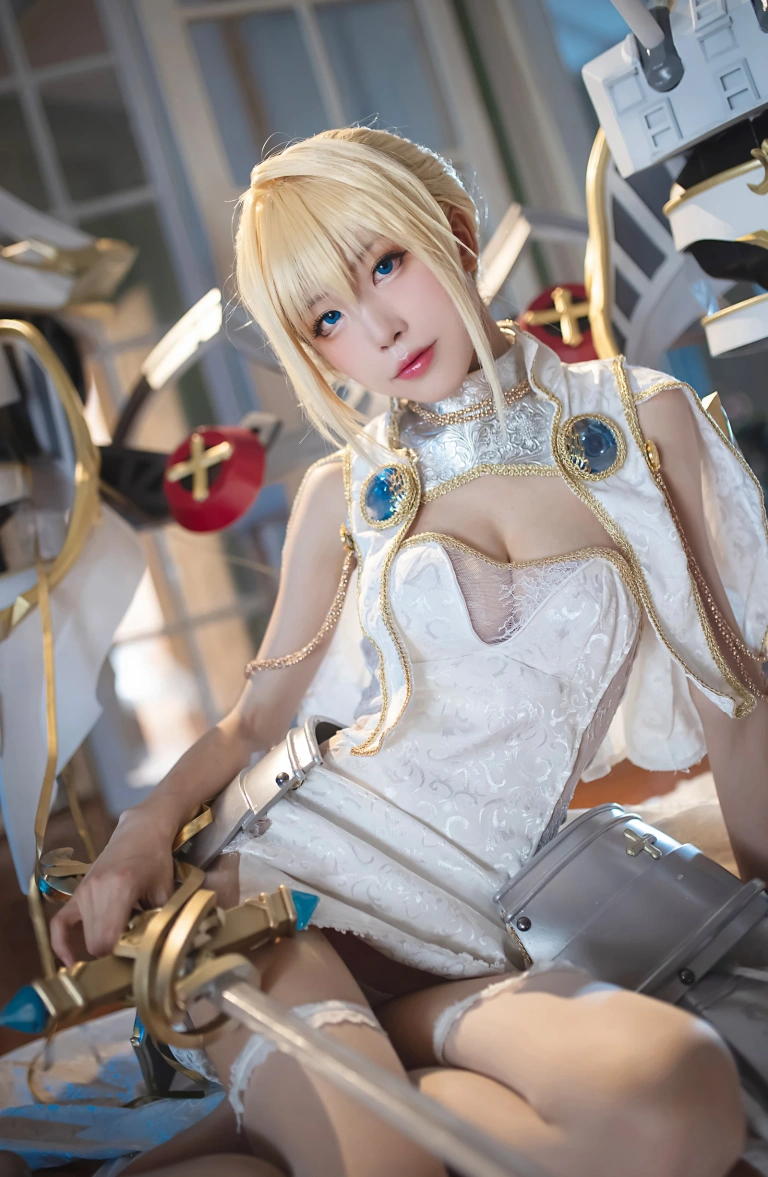 《圣女贞德》｜水淼Aqua · 40张写真