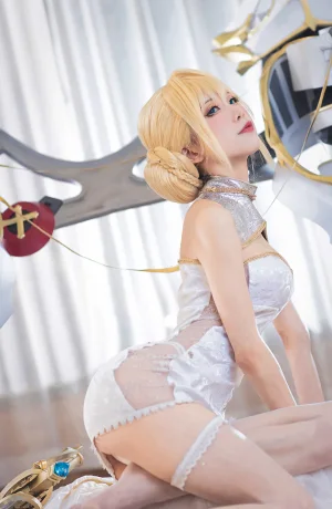 《圣女贞德》｜水淼Aqua · 40张写真