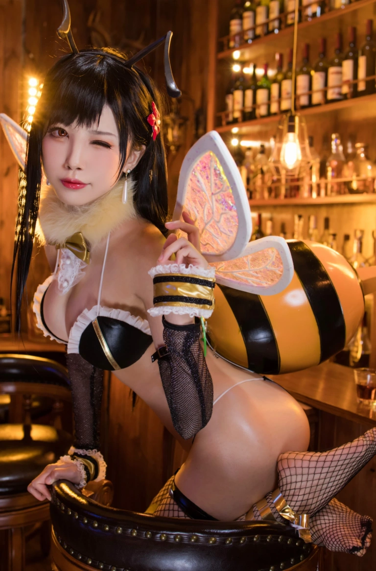《FF7R 蒂法蜜蜂女郎》｜水淼Aqua · 40张写真