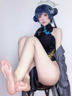 《Fantia 2023年04月会员订阅 キサキ会長🦋》｜水淼Aqua · 31张写真