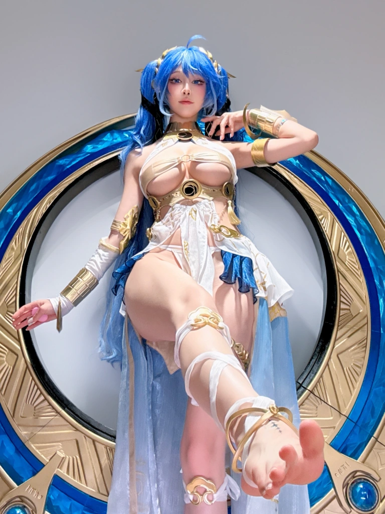 《Patreon 鸣潮 尤诺自拍》｜水淼Aqua · 45张写真