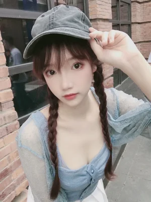 《自撮りVol.18 彼女的日常》｜雪晴Astra · 127张写真、13 个视频