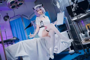 《2024万圣节 护士刻晴》｜雪晴Astra · 66张写真、4 个视频