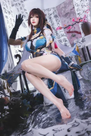 《阮梅》｜雪晴Astra · 84张写真、3 个视频