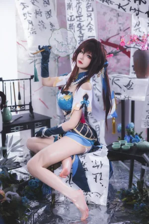 《阮梅》｜雪晴Astra · 84张写真、3 个视频
