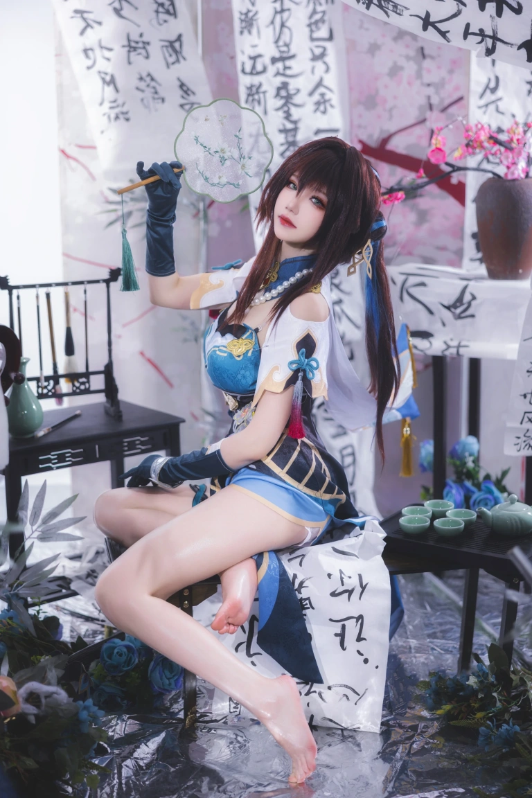 《阮梅》｜雪晴Astra · 84张写真、3 个视频