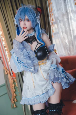 《甘雨 女仆》｜雪晴Astra · 31张写真、1 个视频