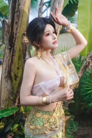 《鹿南序 电子版8本》｜鹿八岁baby · 359张写真、2 个视频