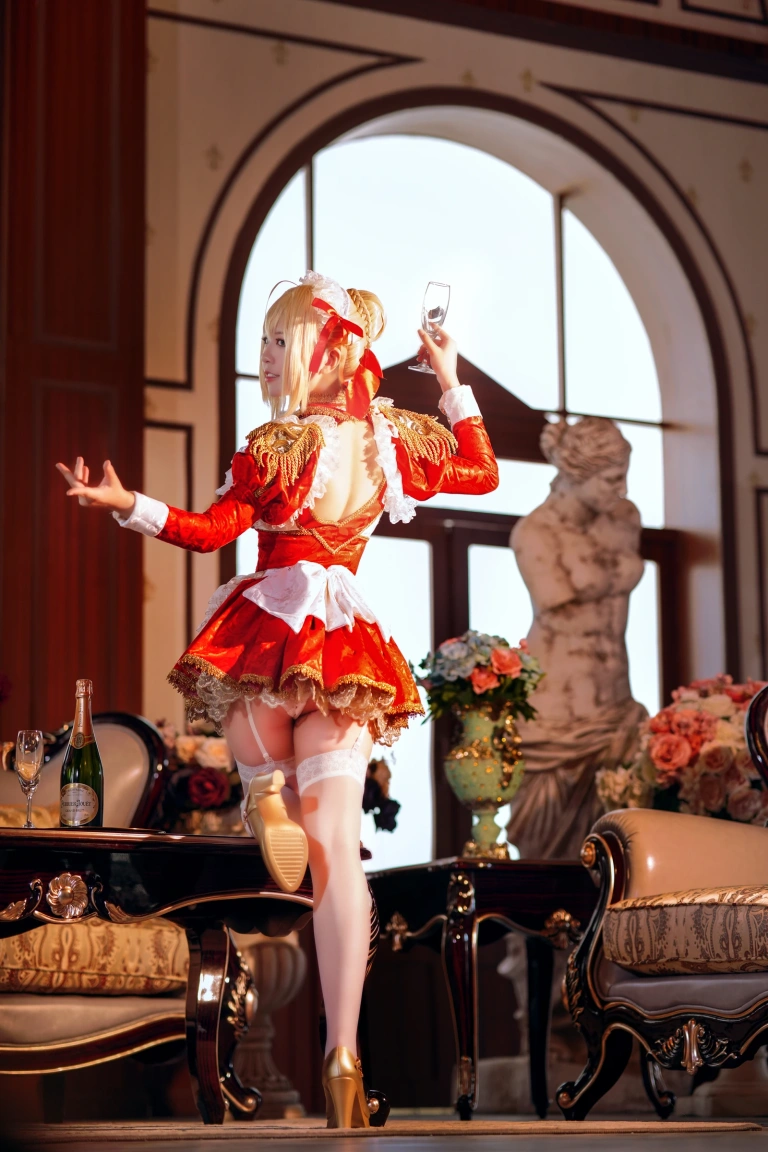 《Claudius Maid ネロ・クラウディウス》｜半半子 BANBANKO · 43张写真