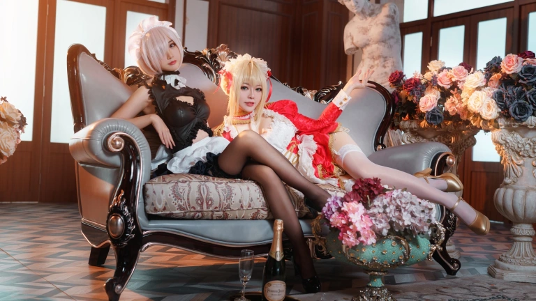《Claudius x Kyrielight Maid》｜半半子 BANBANKO&面饼仙儿 · 22张写真