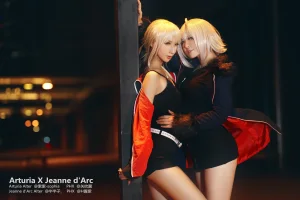 《Full set Upscaled》｜半半子 BANBANKO&索索sophia · 9张写真