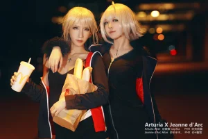 《Full set Upscaled》｜半半子 BANBANKO&索索sophia · 9张写真