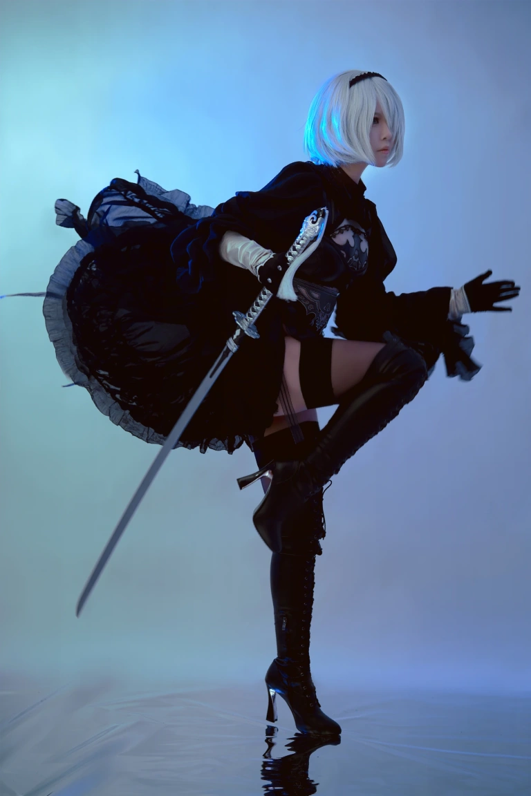 《Nier：2B》｜半半子 BANBANKO · 50张写真