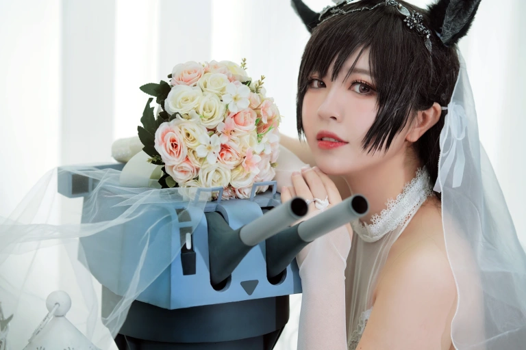 《愛宕花嫁.白花の誓い》｜半半子 BANBANKO · 29张写真、1 个视频