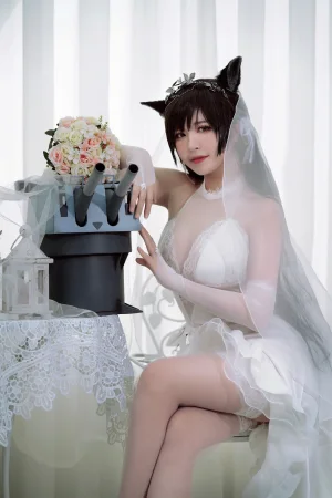 《愛宕花嫁.白花の誓い》｜半半子 BANBANKO · 29张写真、1 个视频