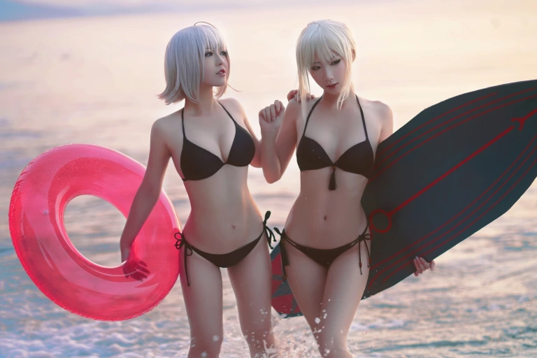 《黑贞1 海边泳装》｜半半子 BANBANKO&索索sophia · 40张写真