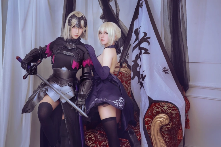 《黑贞3》｜半半子 BANBANKO&索索sophia · 12张写真