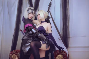 《黑贞3》｜半半子 BANBANKO&索索sophia · 12张写真