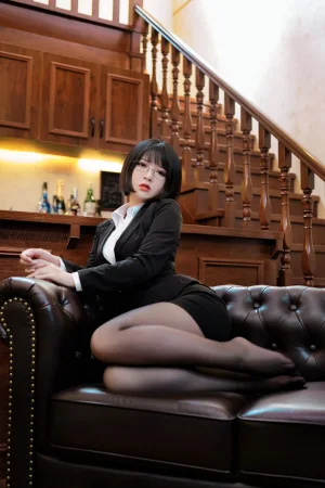 《OL様》｜半半子 BANBANKO · 37张写真