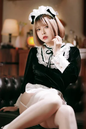 《来一份下午茶吧》｜半半子 BANBANKO · 77张写真、2 个视频
