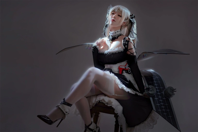 《可畏》｜半半子 BANBANKO · 44张写真