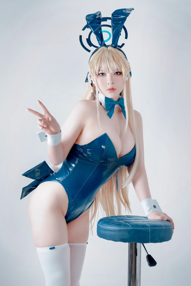 《飛鳥馬トキBunny》｜半半子 BANBANKO · 62张写真、3 个视频