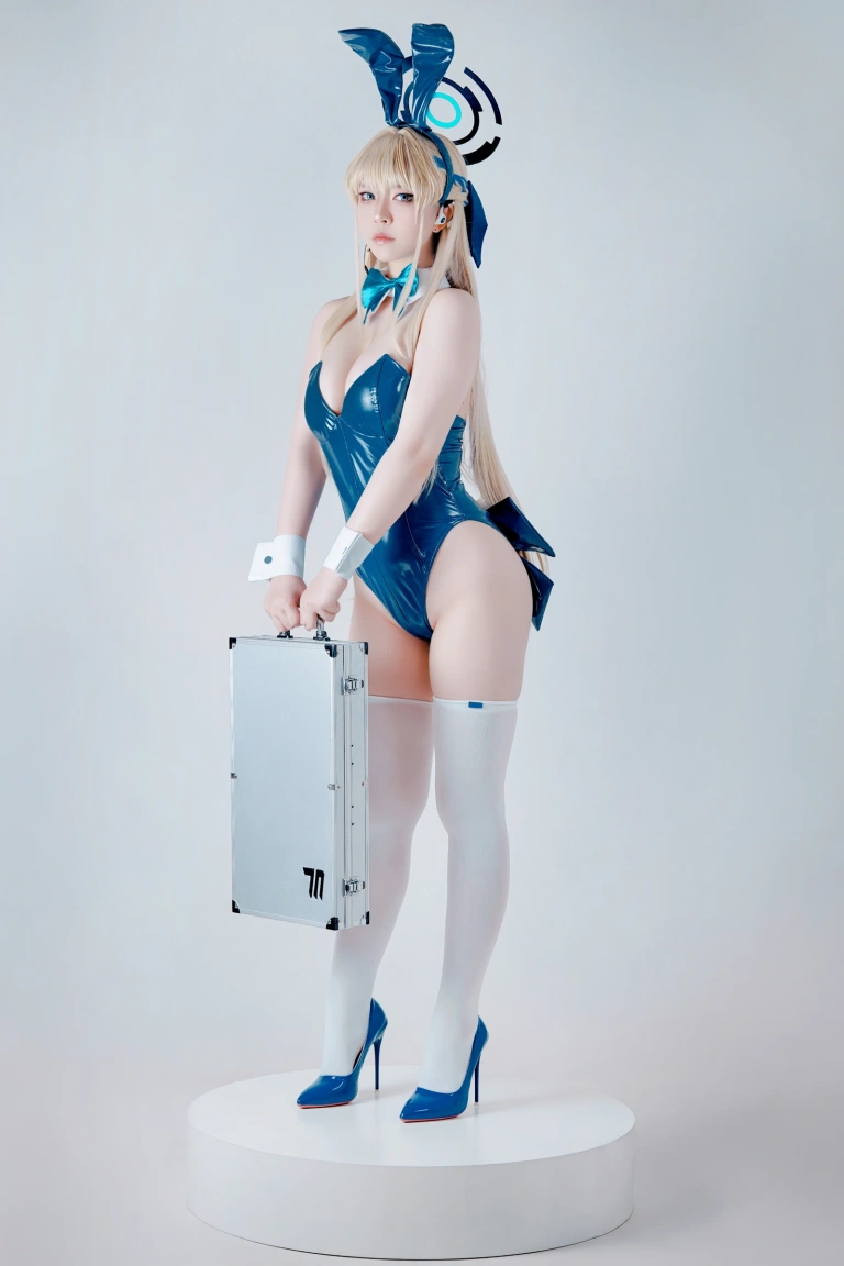 《飛鳥馬トキBunny》｜半半子 BANBANKO · 62张写真、3 个视频