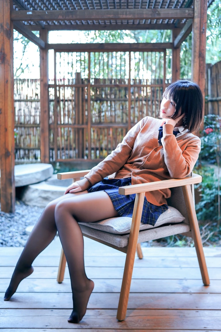 《彼女の制服 Vol.02》｜半半子 BANBANKO · 58张写真
