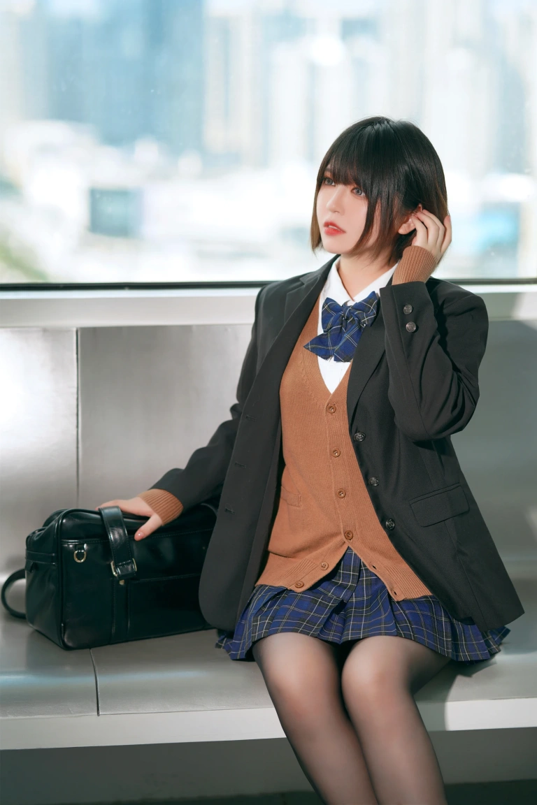 《彼女の制服 Vol.02》｜半半子 BANBANKO · 58张写真
