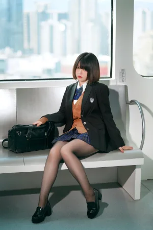《彼女の制服 Vol.02》｜半半子 BANBANKO · 58张写真