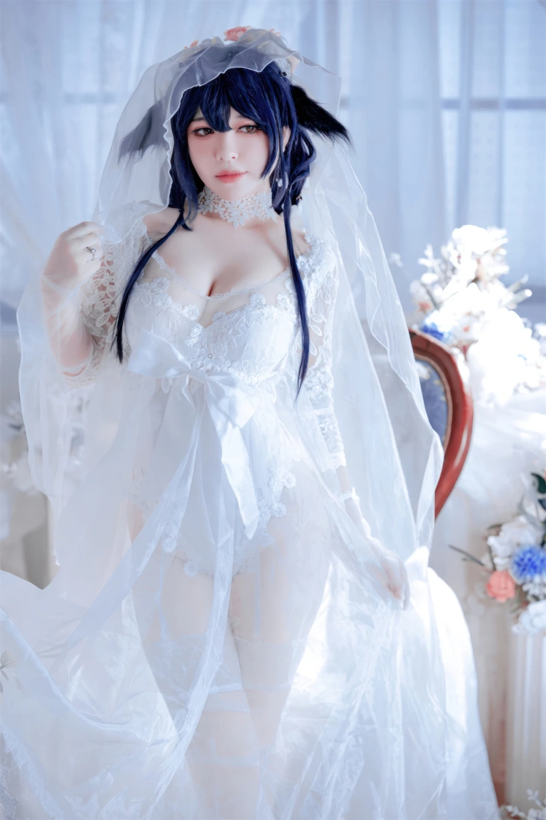 《吾妻花嫁》｜半半子 BANBANKO · 52张写真、3 个视频