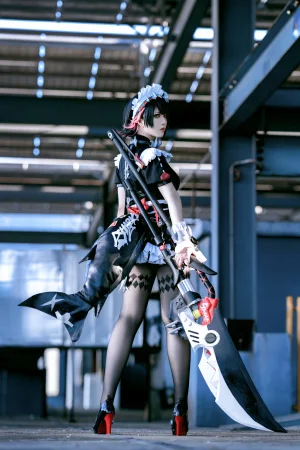 《EllenJoe🦈エレン✂️🖤》｜半半子 BANBANKO · 48张写真