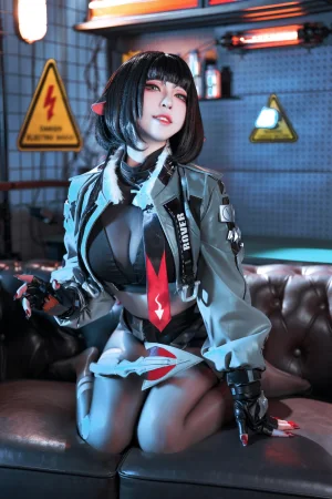 《JaneDoe簡杜》｜半半子 BANBANKO · 58张写真、3 个视频