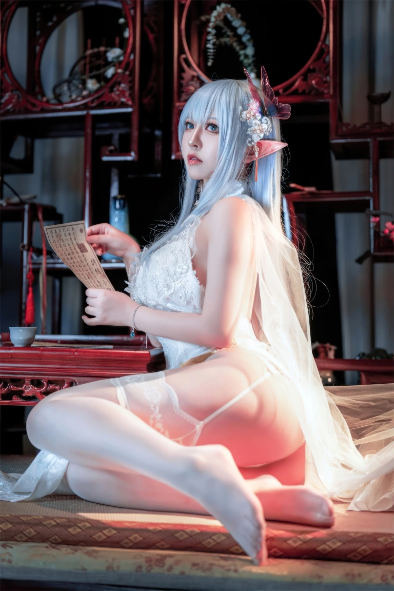 《阿尔比恩旗袍》｜半半子 BANBANKO · 47张写真、3 个视频