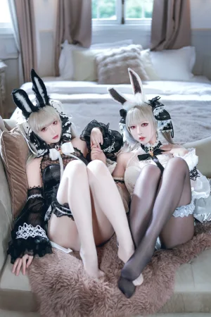 《可畏兔兔》｜半半子 BANBANKO&面饼仙儿 · 57张写真、6 个视频