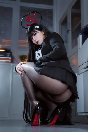 《蔚蓝档案 调月莉音OL》｜半半子 BANBANKO · 60张写真、8 个视频