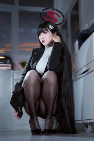 《蔚蓝档案 调月莉音OL》｜半半子 BANBANKO · 60张写真、8 个视频