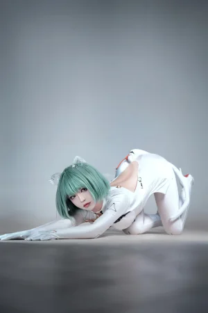 《碧蓝航线 纳希莫夫》｜半半子 BANBANKO · 38张写真、1 个视频