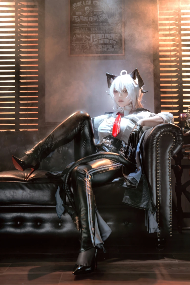 《鸣潮 赞妮》｜半半子 BANBANKO · 57张写真