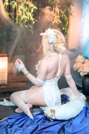 《贞德 灯花祝装圣女 灯火佳期》｜半半子 BANBANKO · 58张写真