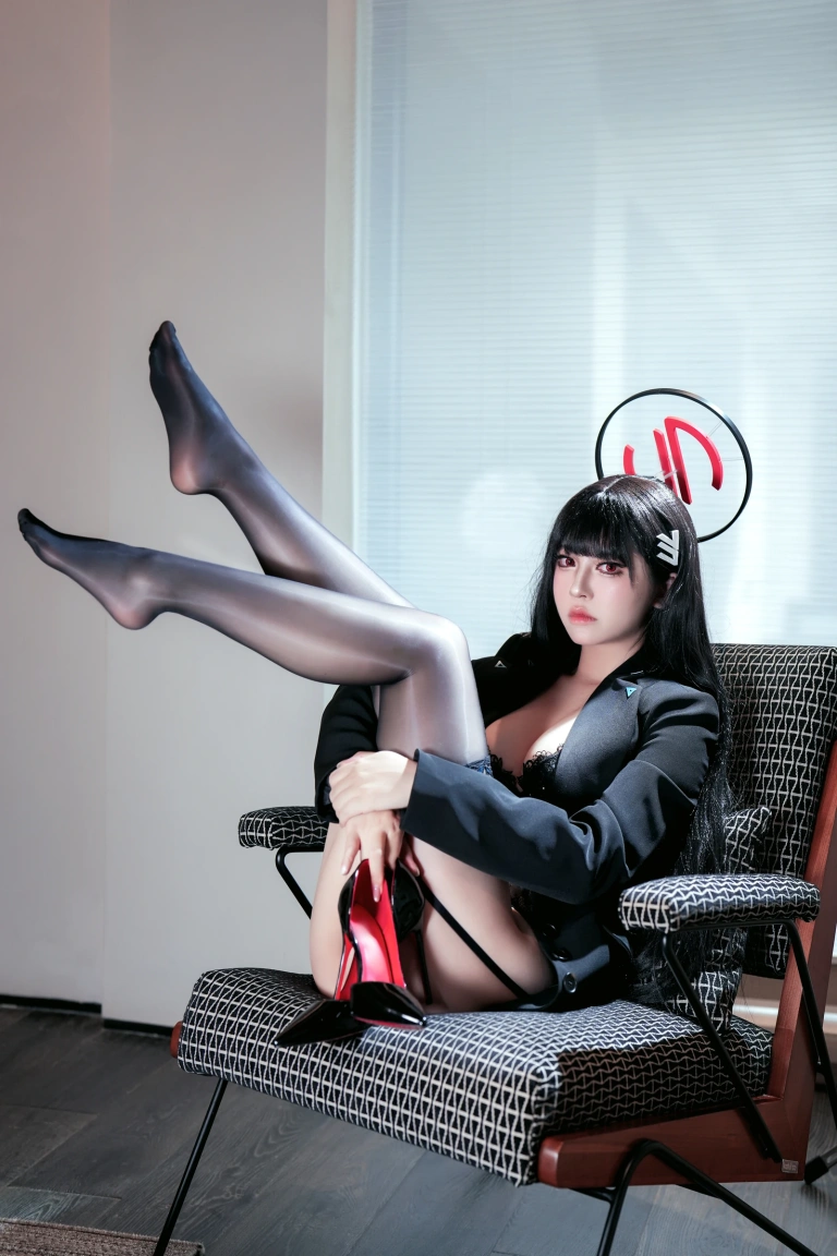 《蔚蓝档案 调月莉音 Vol.02》｜半半子 BANBANKO · 41张写真、3 个视频