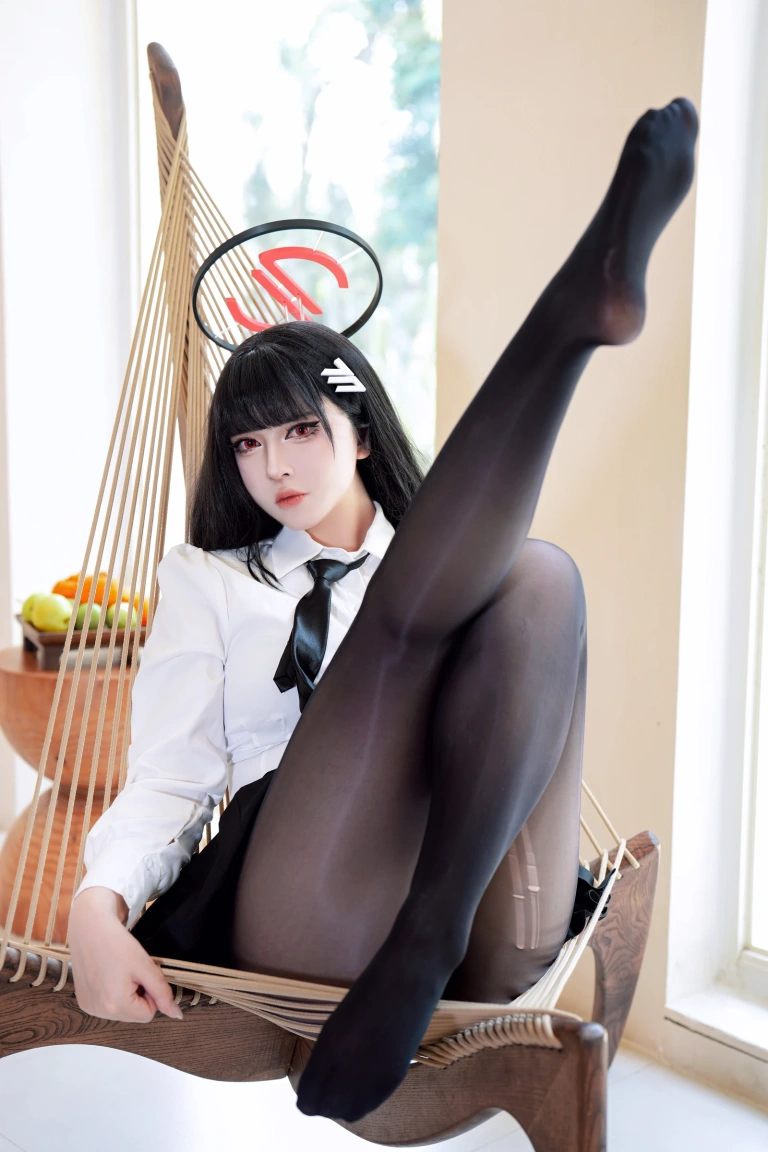 《蔚蓝档案 调月莉音 Vol.03 制服x競泳》｜半半子 BANBANKO · 64张写真、5 个视频